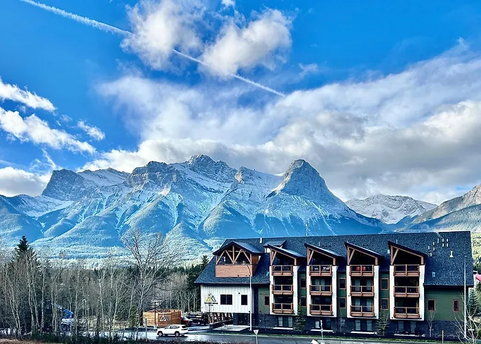 Golden Ridge Collection Aparthotel Canmore