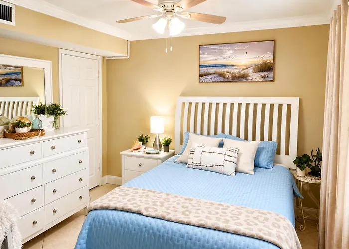Holiday Villas III #311 Just Steps From The Beach Clearwater Beach