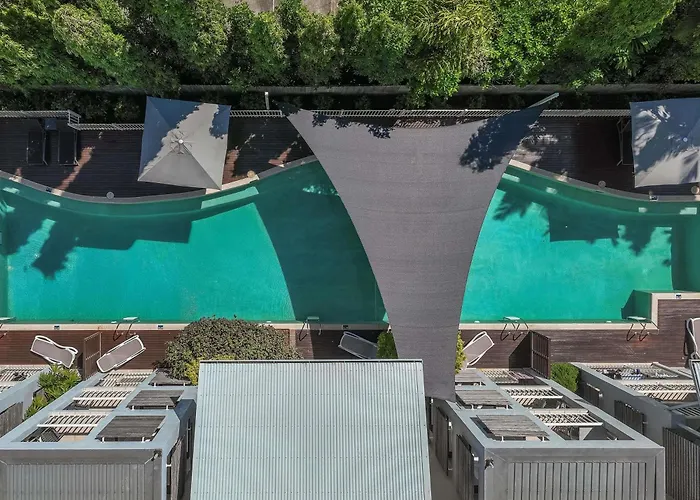 Mantra Aqueous On Port Aparthotel Port Douglas
