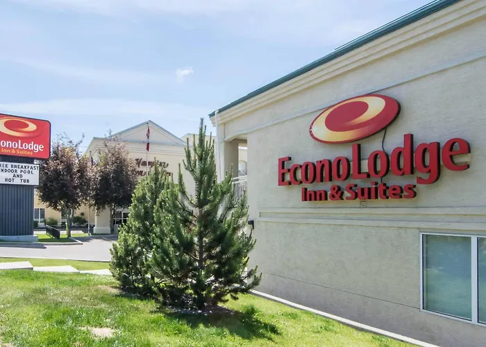 Econo Lodge Inn & Suites University Calgary