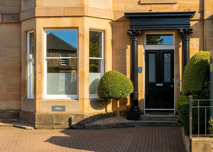 94Dr Villa Edinburgh