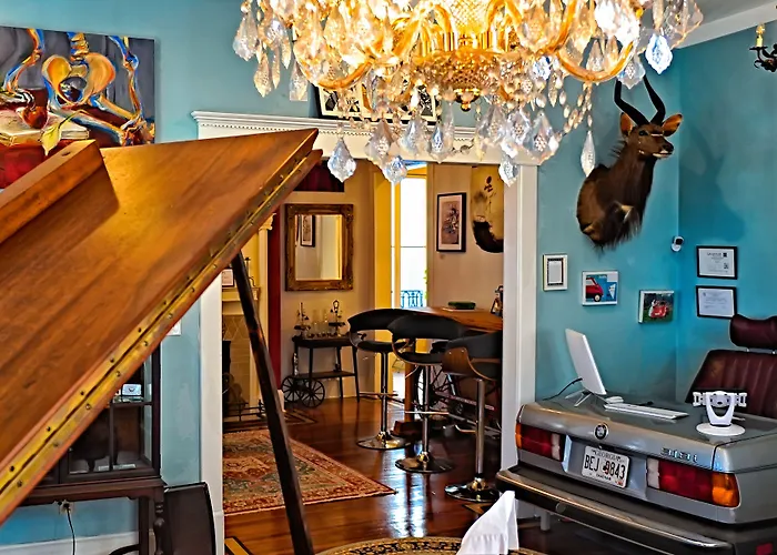 The Isetta Inn Savannah