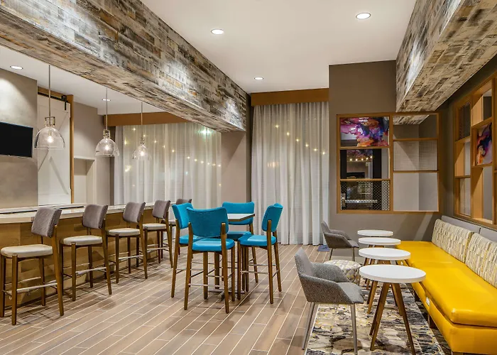 Hampton Inn & Suites Raleigh Midtown, Nc