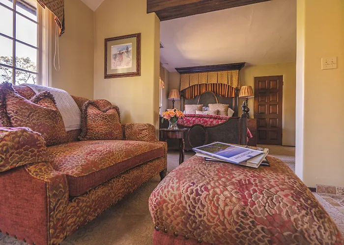 Old Monterey Inn