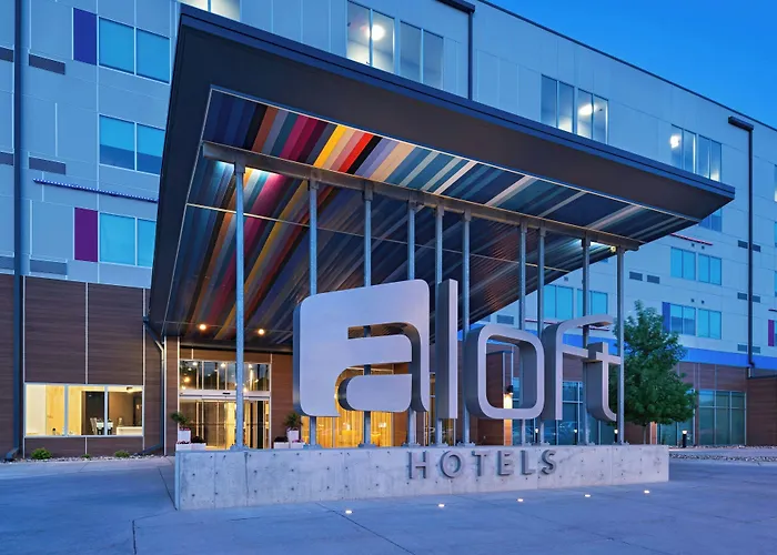 Aloft By Marriott Omaha West Hotel
