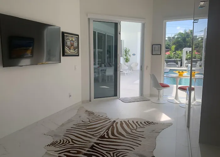 Men Only Clothing Option Guesthouse Near Wilton Manors Fort Lauderdale