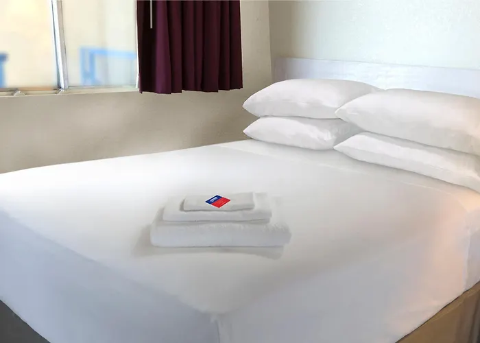 Americas Best Value Inn & Suites San Antonio Arena District