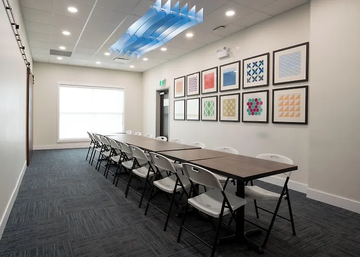 Holiday Inn Express & Suites - Edmonton Sw - Windermere By Ihg
