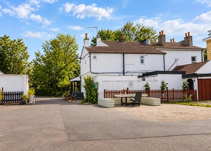Old Oak Tree Inn Hounslow