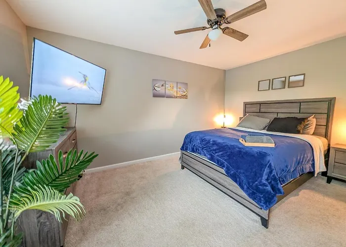 4Br Home With Calif King Bed Sleeps 10, Gym Near Airport Atlanta