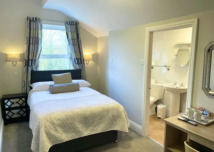 Westlynn Hotel & Apartments Free Parking Near Manchester Centre