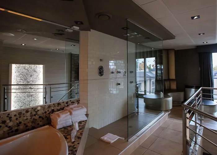 Hotel Le Chablis Cadillac Montreal