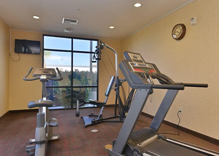 Comfort Inn & Suites Las Vegas - Nellis