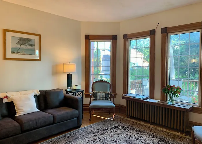 Ellis House Bed & Breakfast Niagara Falls