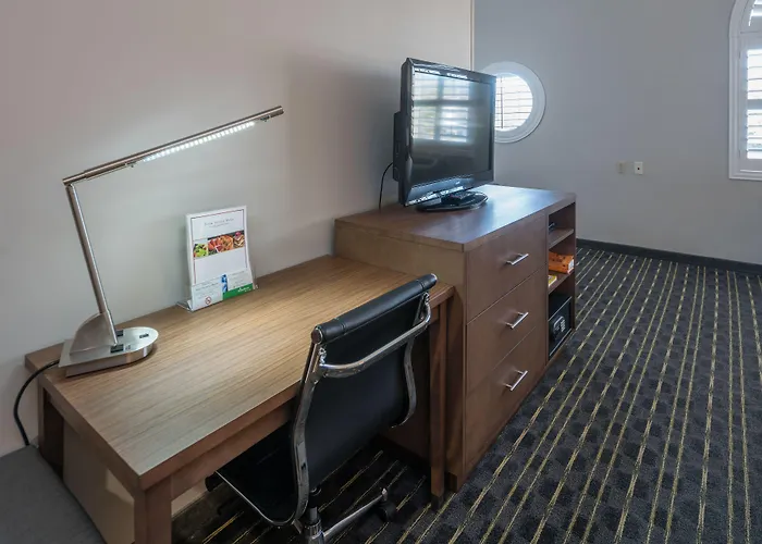Hotel Aura Sfo Airport Free Shuttle San Bruno