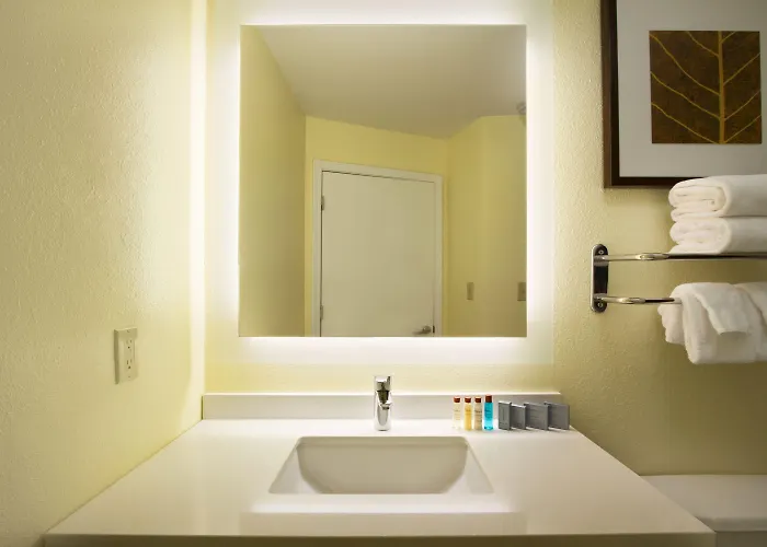 Mainstay Suites Raleigh - Cary