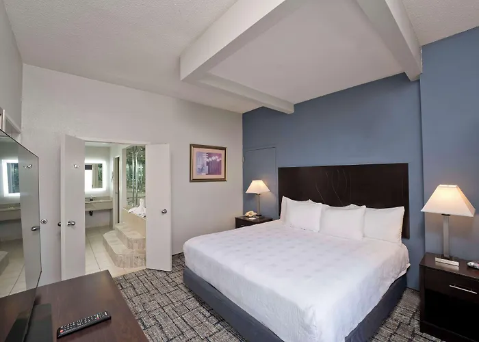 Best Western Plus Hotel & Conference Center Baltimore