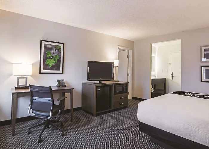 La Quinta By Wyndham Atlanta Midtown - Buckhead Hotel