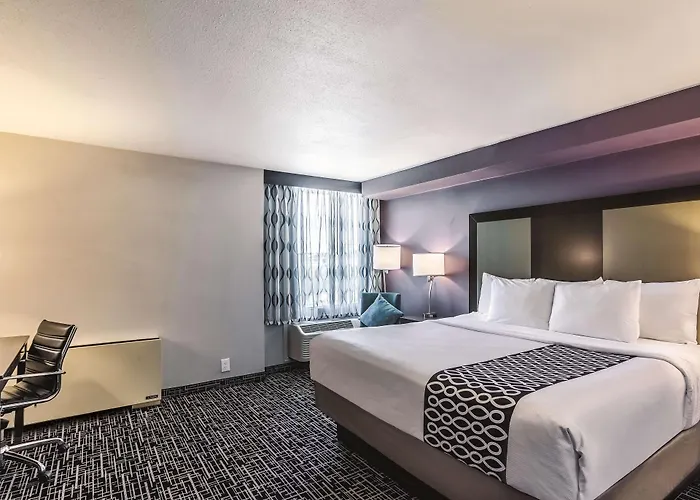 La Quinta By Wyndham Colorado Springs North Hotel Pikeview