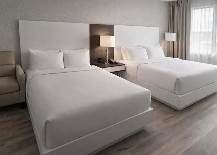 Hotel Ambassadeur Et Suites Quebec City