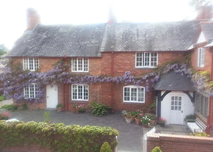 Cotton Farm Bed & Breakfast Chester
