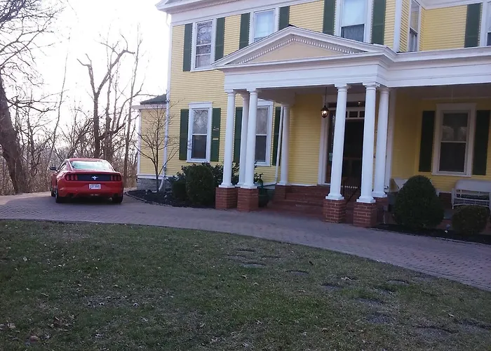 Six Acres Bed And Breakfast Cincinnati