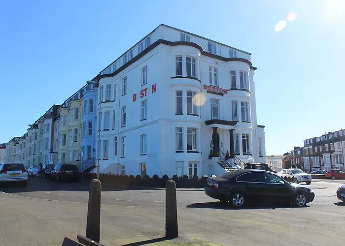 Boston Hotel Scarborough
