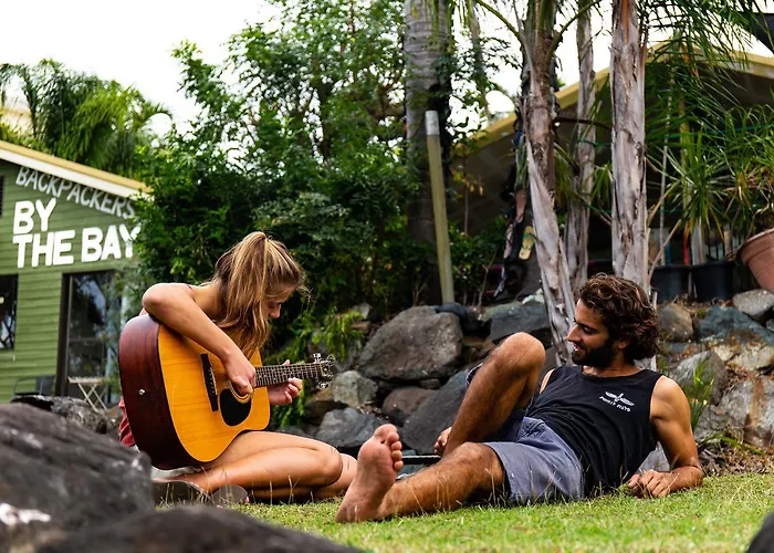 Backpackers By The Bay Hostel Airlie Beach
