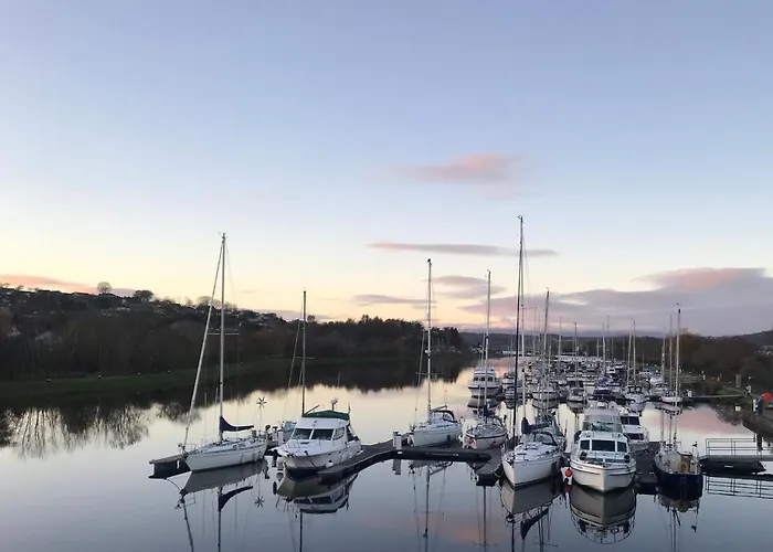 The Boat And Breakfast Bed & Breakfast Inverness