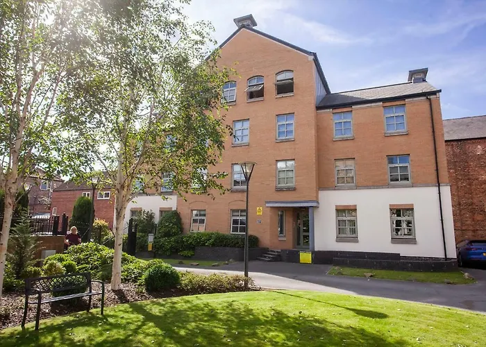 7 Gibson House - Chic City Centre Apartment With Parking York