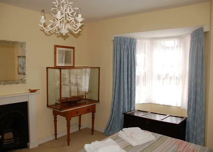 Woodbine Cottage Tenby