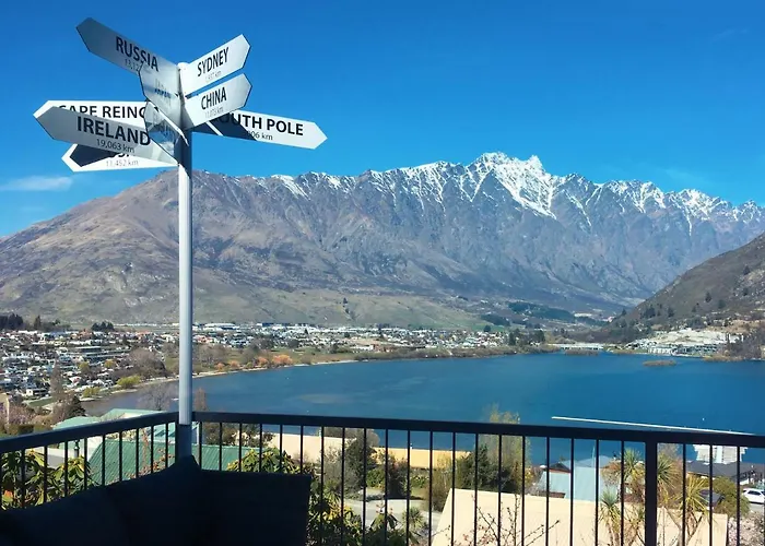 The Embassy B&B Queenstown
