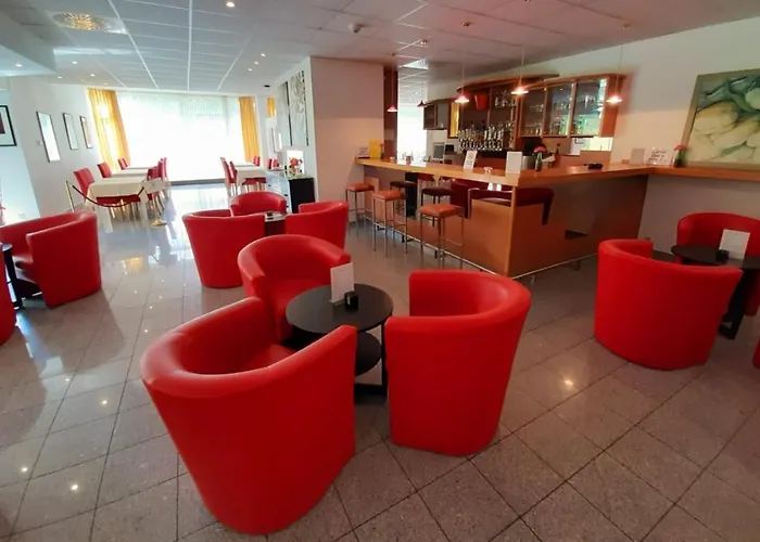 Hotels with Free ParkingLenas West